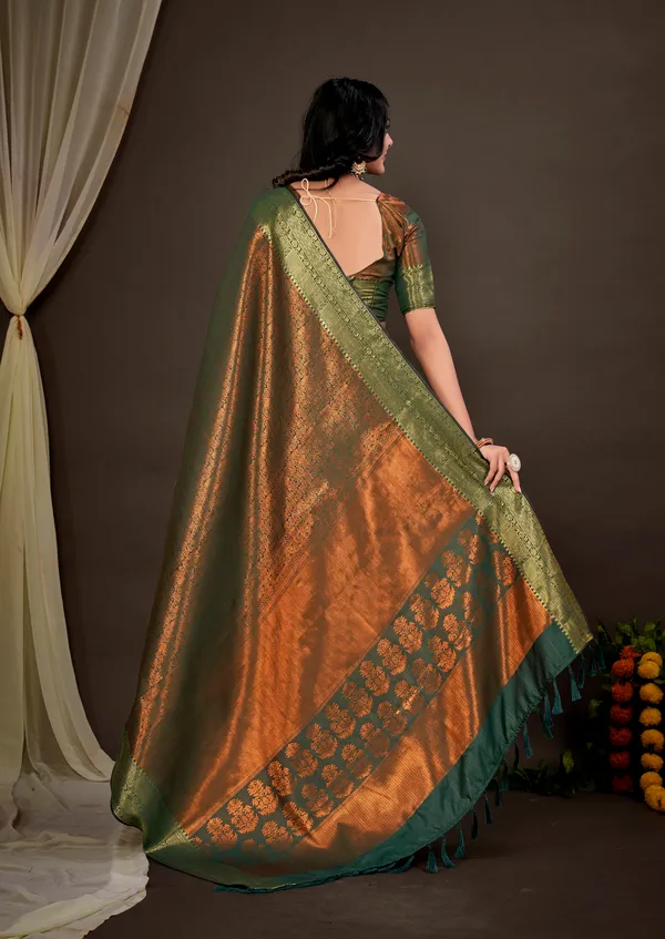 Forest_Green_Luxurious_Kanjivaram_Silk_Saree_Weave_of_Royalty_With_Blouse_Piece_Attached
